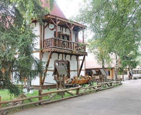 Комплекс Відпочинку "Колиба" Hotell Korosten Exteriör bild
