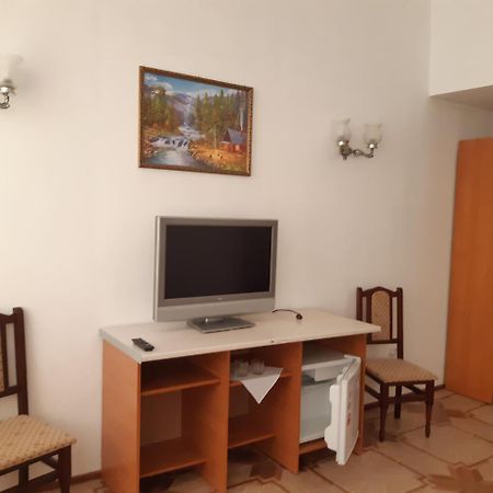Комплекс Відпочинку "Колиба" Hotell Korosten Exteriör bild