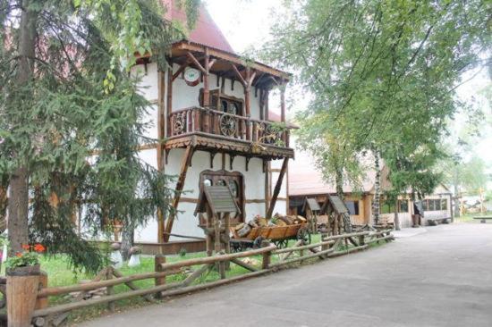 Комплекс Відпочинку "Колиба" Hotell Korosten Exteriör bild