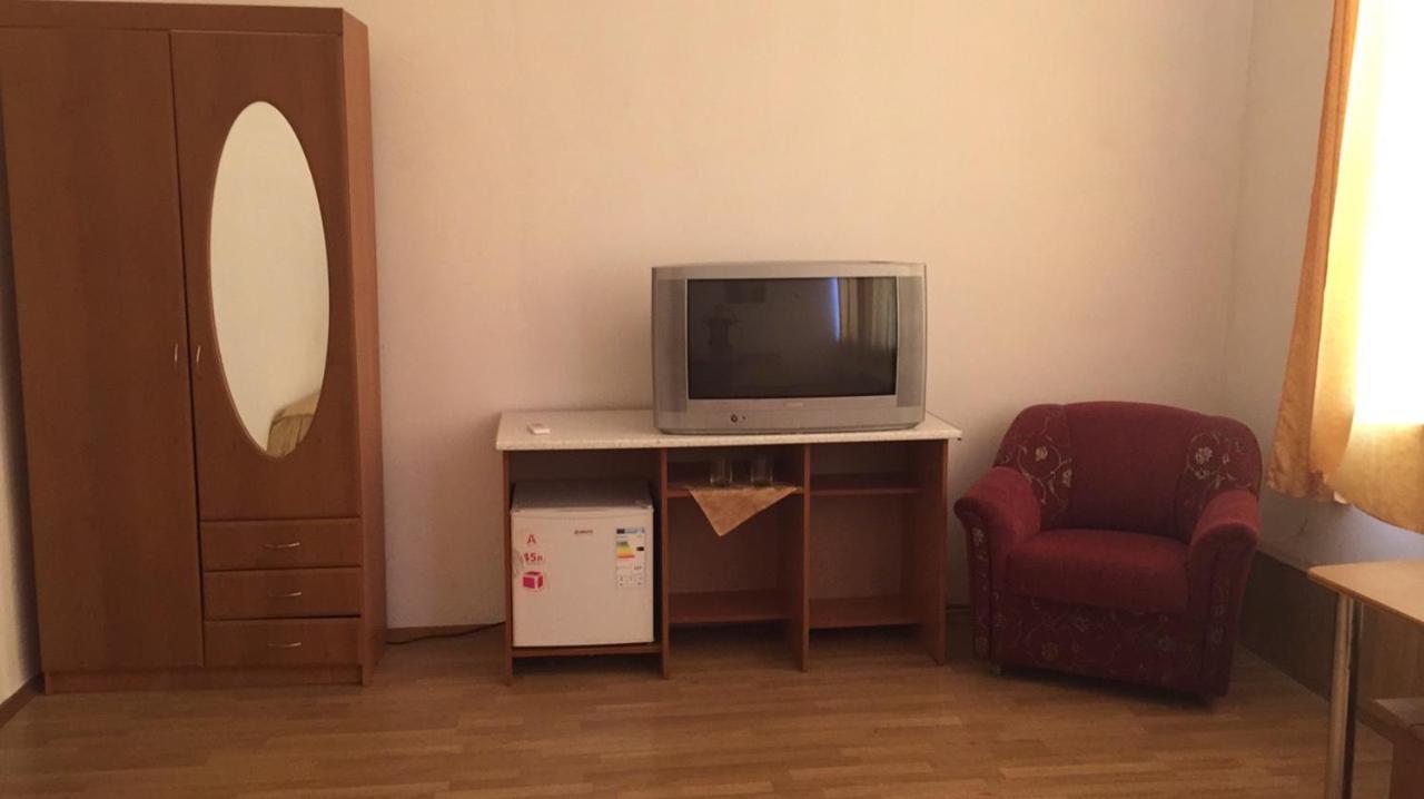 Комплекс Відпочинку "Колиба" Hotell Korosten Exteriör bild